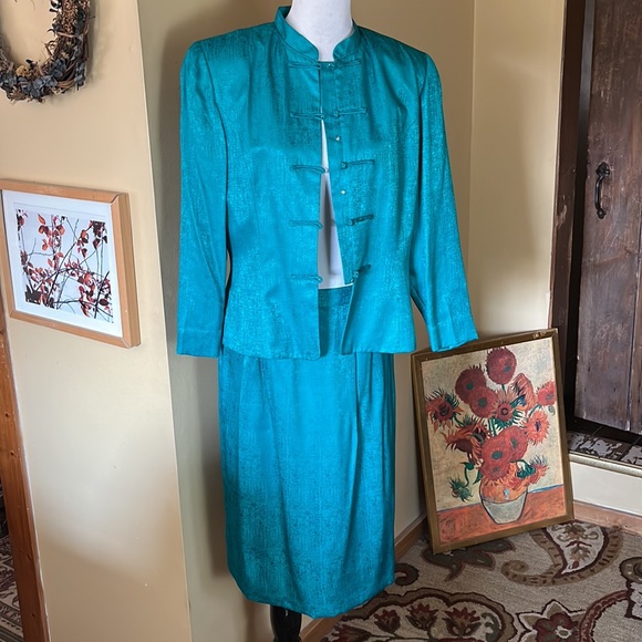 Vtg Y2K ADRIANNA PAPELL Size 12 Safe Silk Emerald 100% Silk Skirted Suit Asian - Picture 3 of 16